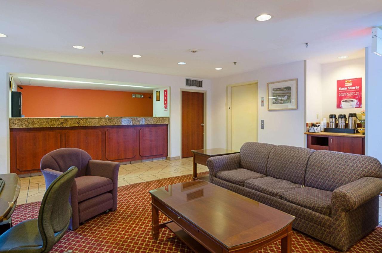 Econo Lodge Inn & Suites Johnson City Luaran gambar